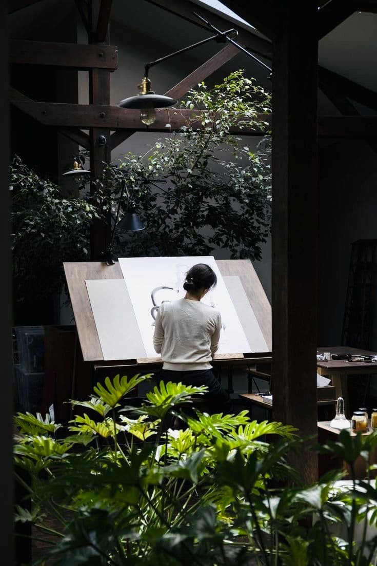 Espaço de convivência, fim de tarde, luz suave